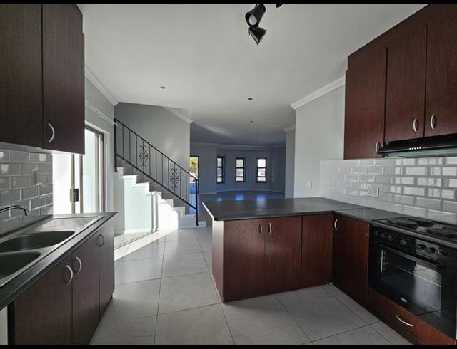 3 BEDROOM HOUSE FOR SALE IN SHELLEY POINT